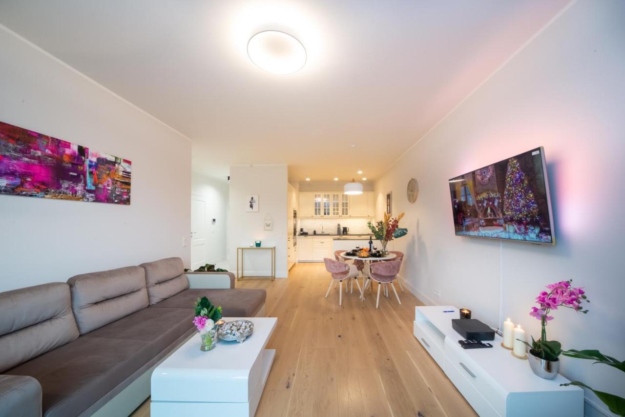 Maya'S Flats & Resorts - River View Gdansk Ngoại thất bức ảnh